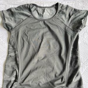 Athleta women’s workout shirt